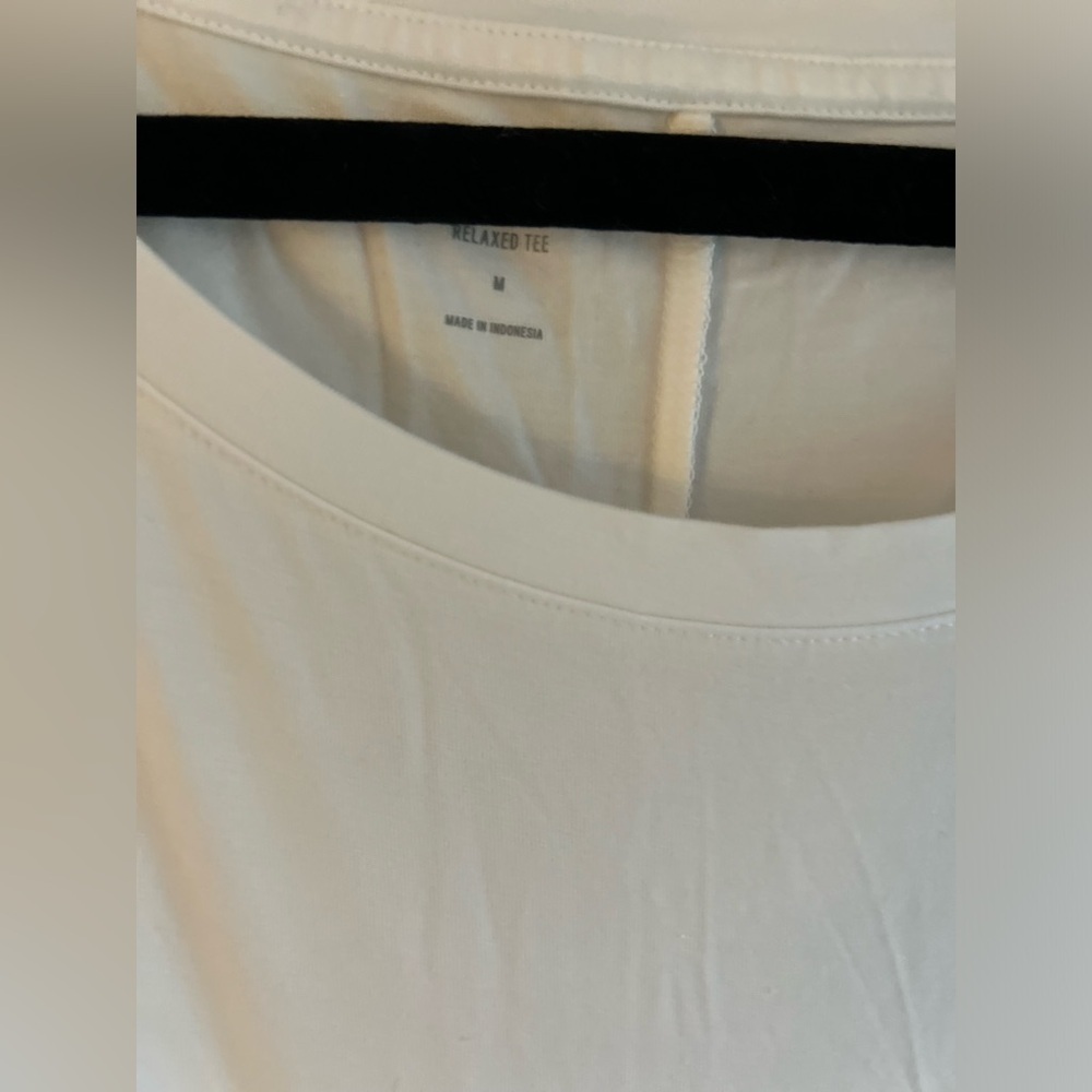 NWT Express Relaxed Tee - Picture 5 of 6